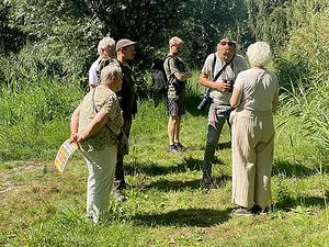 05-deelnemers in park.webp